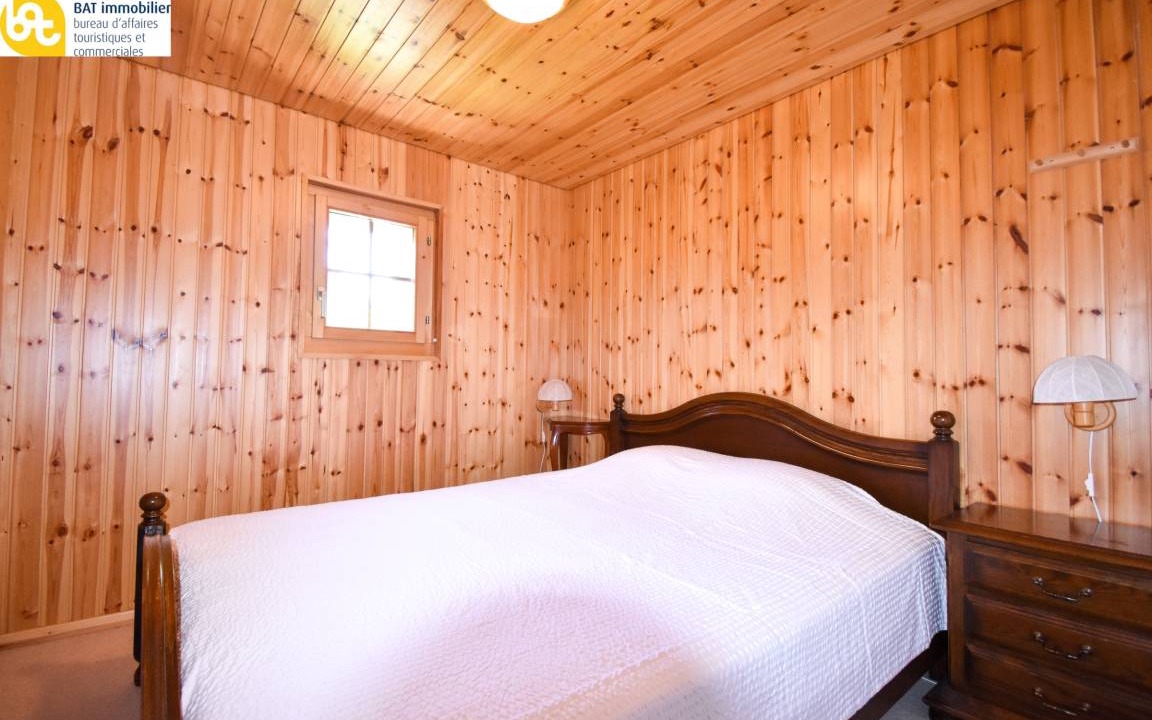 Photo of Bedroom in Mase