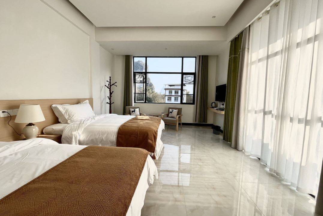 Photo of Bedroom in Ten Mile Gallery