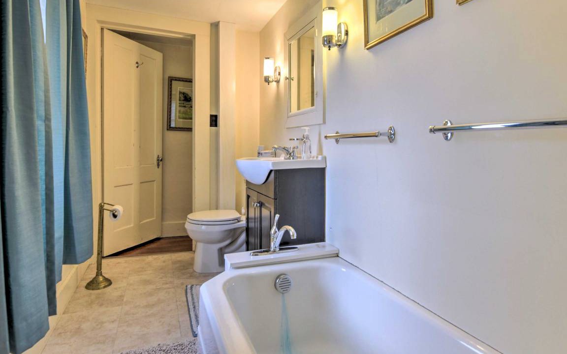 Photo of Bathroom in Granville