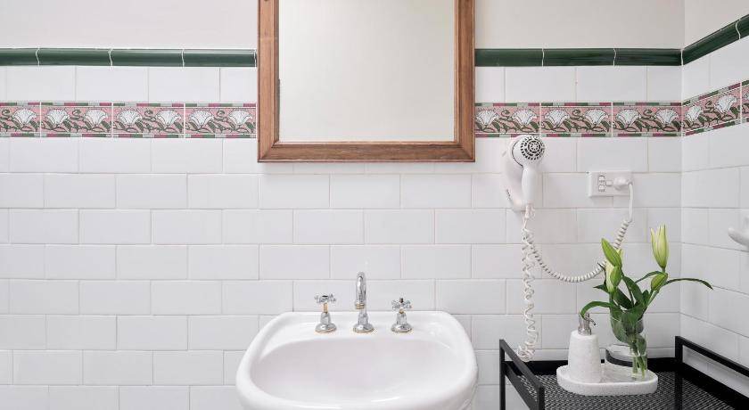 Photo of Bathroom in Pyrmont