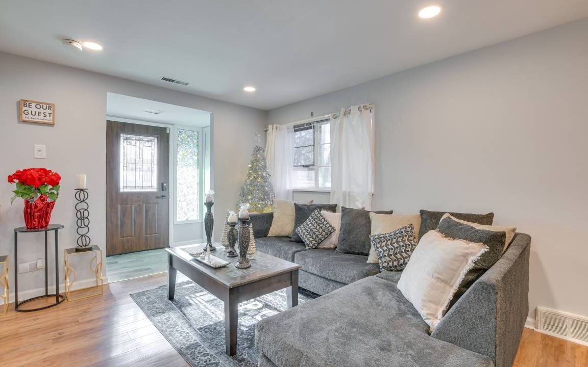 Photo of Livingroom in Country Club Hills