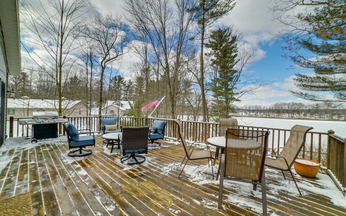 Photo of Patio Balcony in Newaygo
