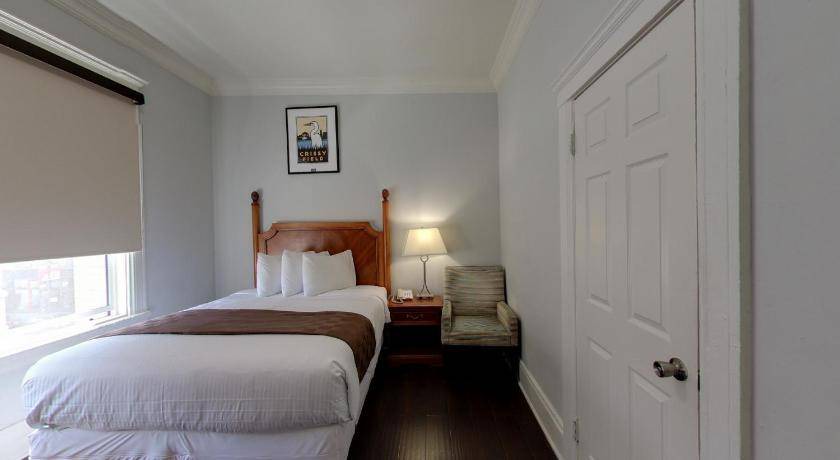 Photo of Bedroom in Tenderloin