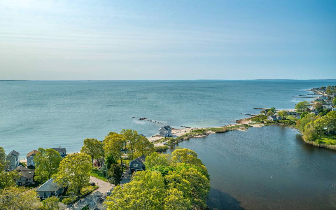 Photo of Others in Niantic