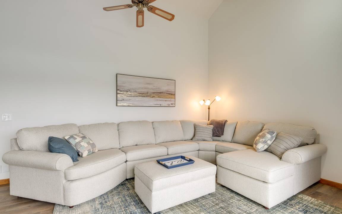 Photo of Livingroom in Cadillac