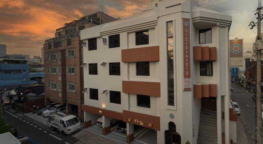 Photo of Buildings in Jung-gu