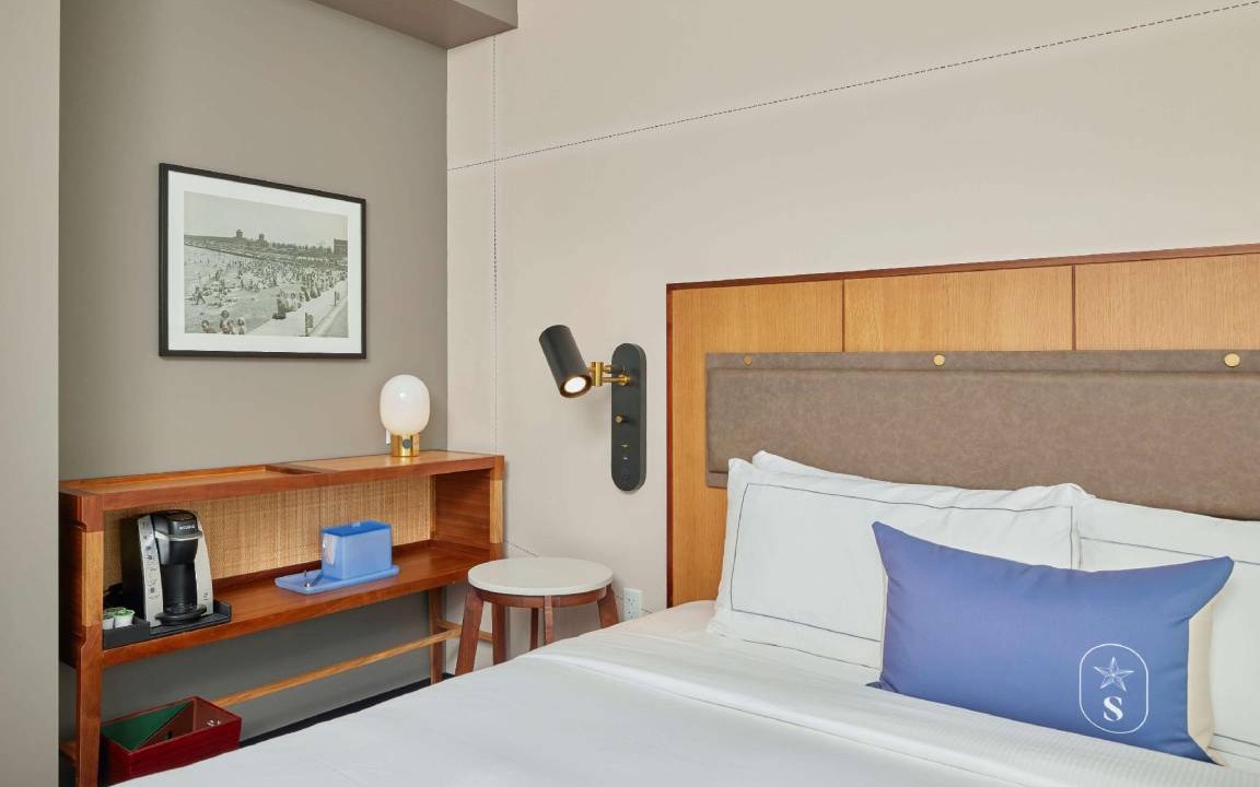 Photo of Bedroom in Streeterville