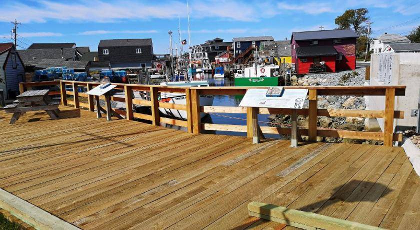 Photo of Others in Eastern Passage