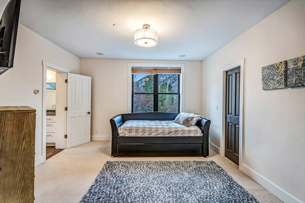 Photo of Bedroom in Snowmass Village