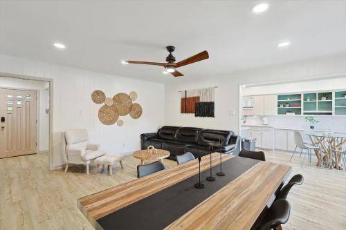Photo of Livingroom in Far North Dallas