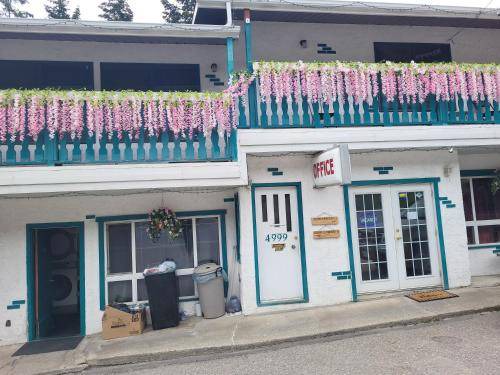 Photo of Others in East Kootenay