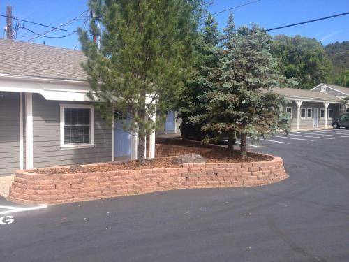 Photo of Others in Basalt