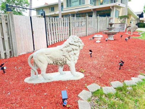 Photo of Others in Calumet Heights