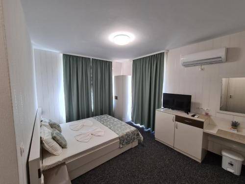 Photo of Bedroom in Ravda