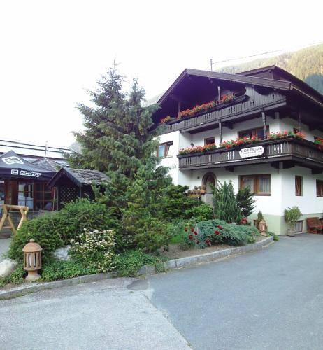 Photo of Others in Mayrhofen