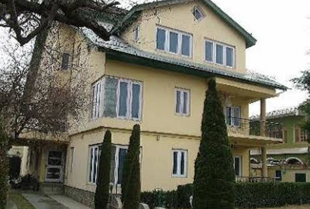 Photo of Buildings in Srinagar
