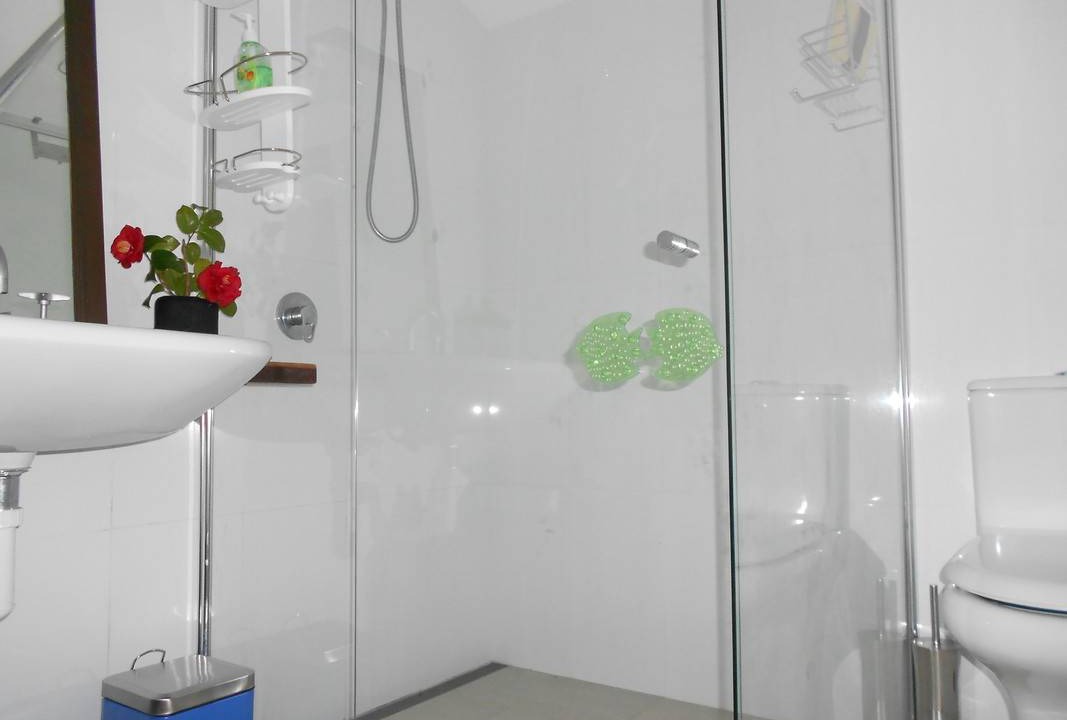 Photo of Bathroom in Freshwater