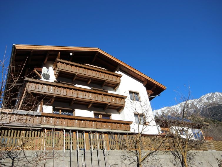 Photo of Buildings in Kauns