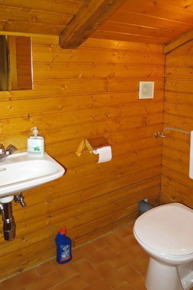 Photo of Bathroom in Juns