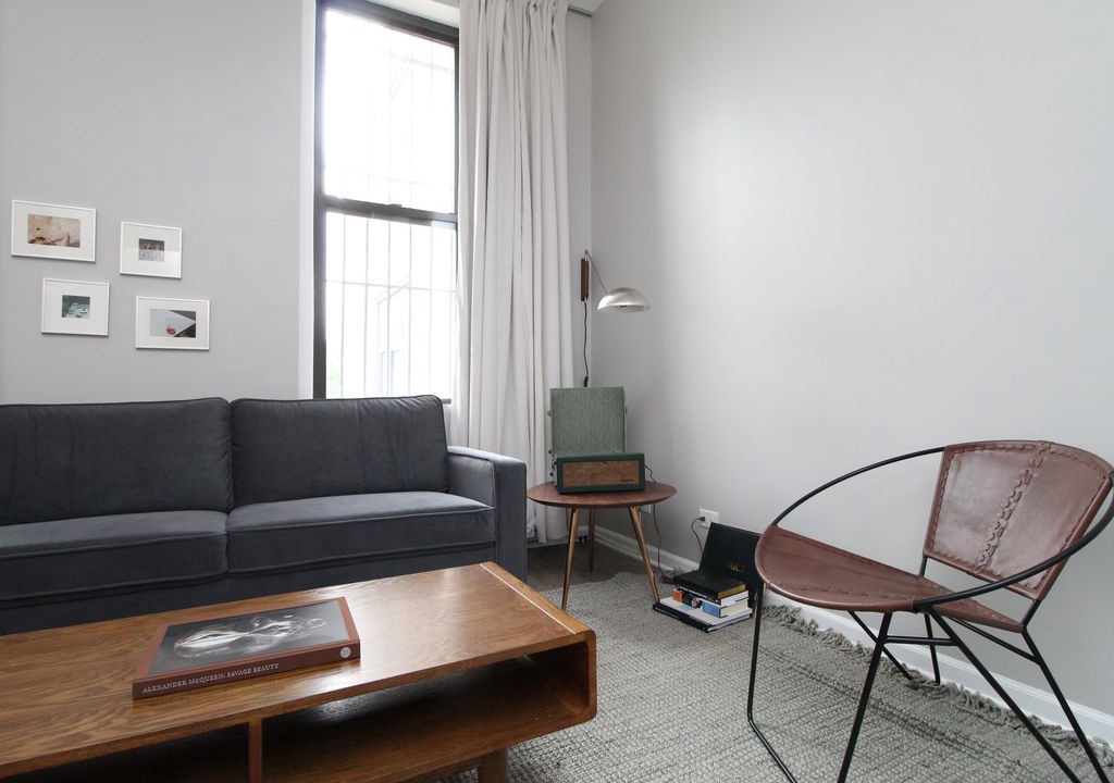 Photo of Livingroom in Wicker Park
