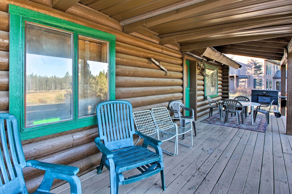Photo of Patio Balcony in Oregon Water Wonderland