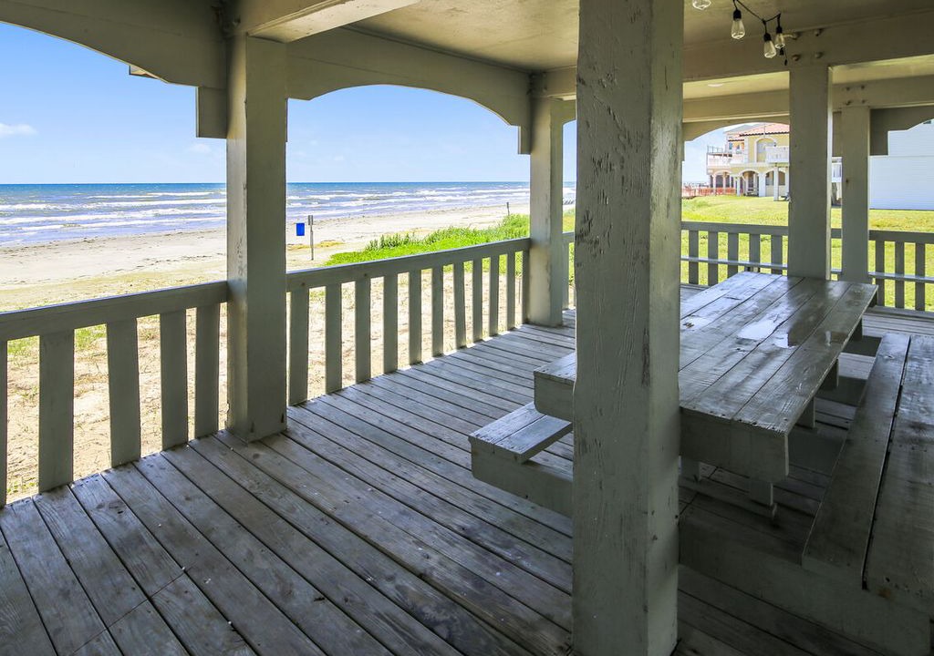 Photo of Patio Balcony in Sands Of Kahala Beach