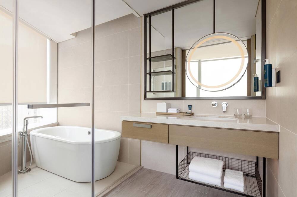Photo of Bathroom in Islands District