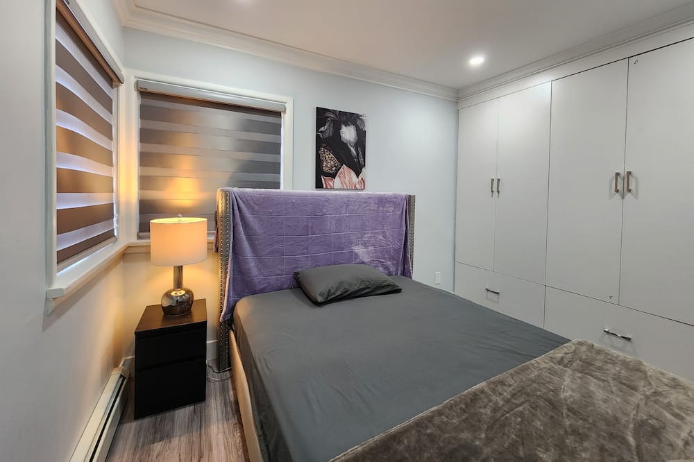 Photo of Bedroom in Newton
