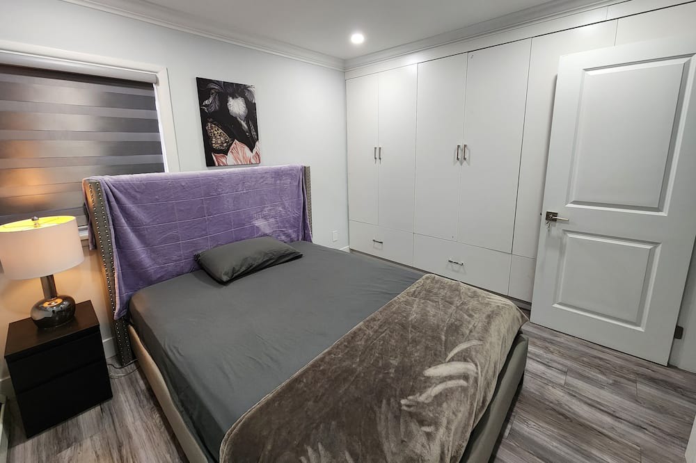 Photo of Bedroom in Newton