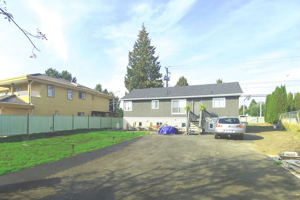 Photo of Outdoor in Newton