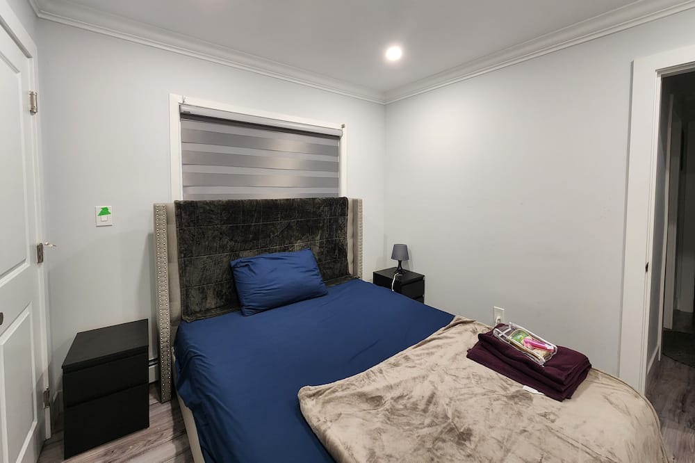Photo of Bedroom in Newton
