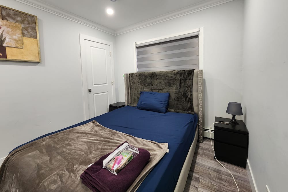 Photo of Bedroom in Newton