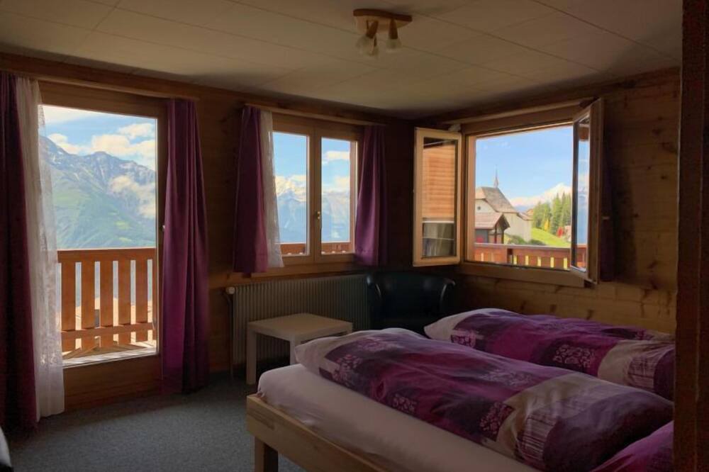 Photo of Bedroom in Bettmeralp
