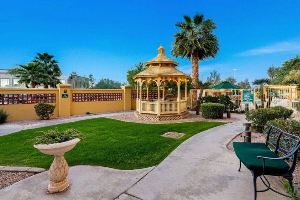 Photo of Outdoor in Superstition Springs