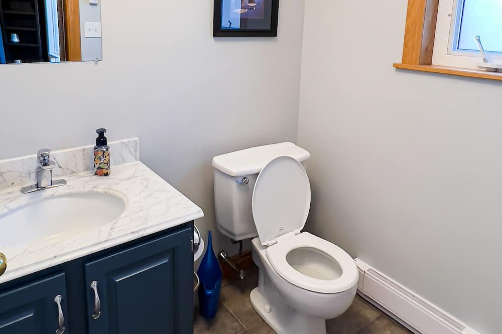 Photo of Bathroom in Bayside