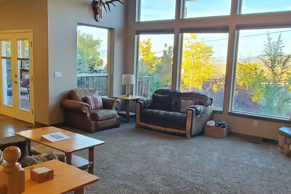 Photo of Livingroom in Parowan