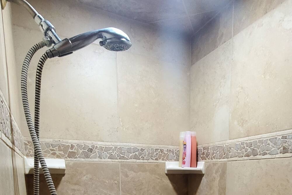 Photo of Bathroom in Parowan