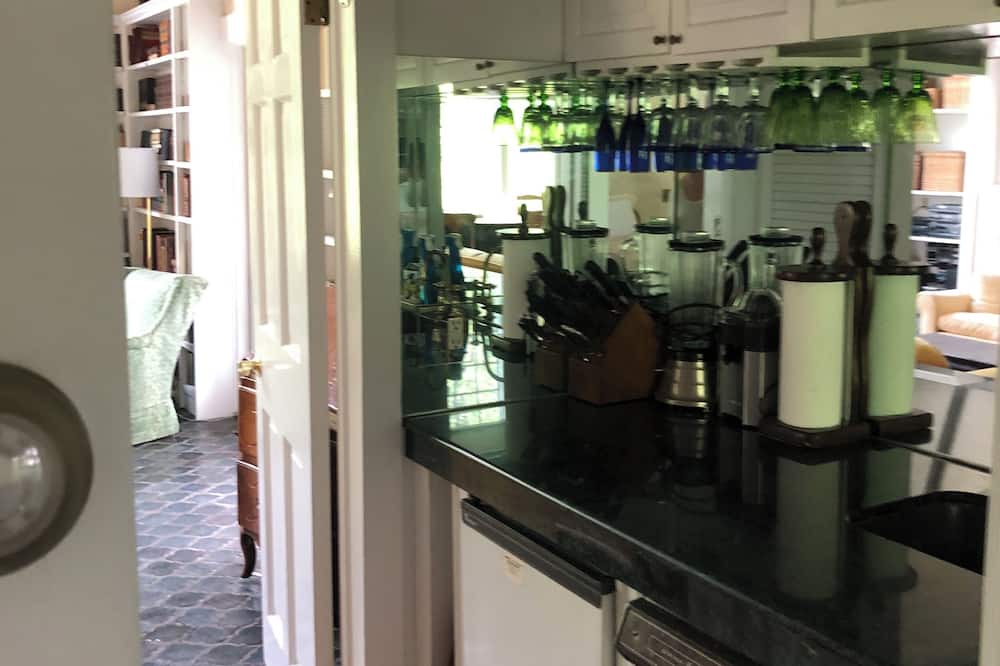 Photo of Kitchen in West Stockbridge