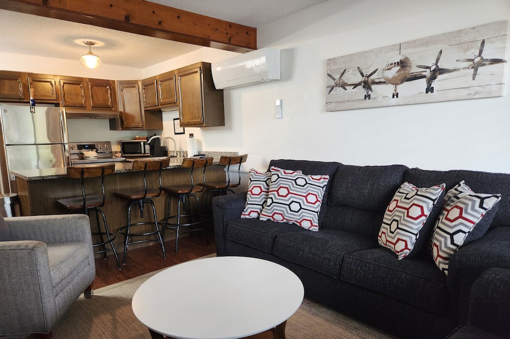 Photo of Livingroom in Bartlett
