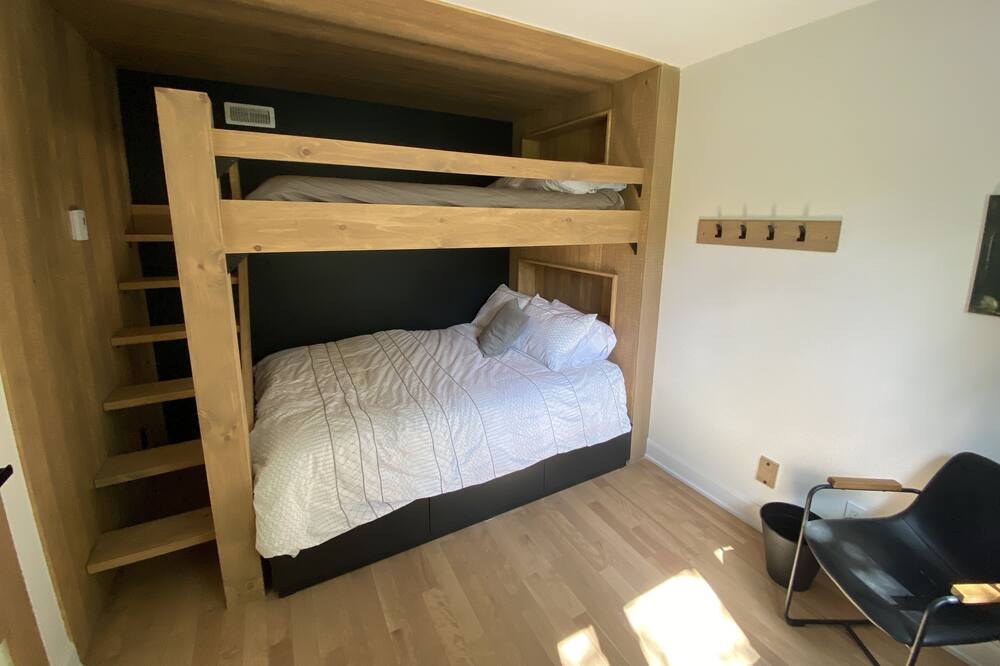 Photo of Bedroom in Eastman