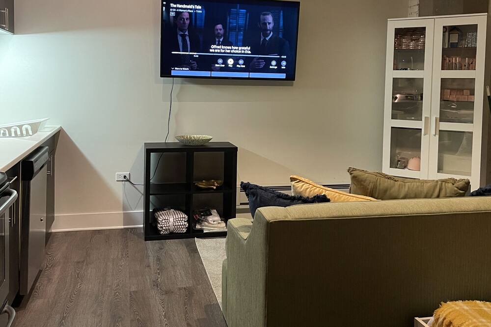 Photo of Livingroom in Near South Side