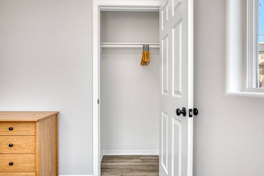 Photo of Bedroom in Mar Vista