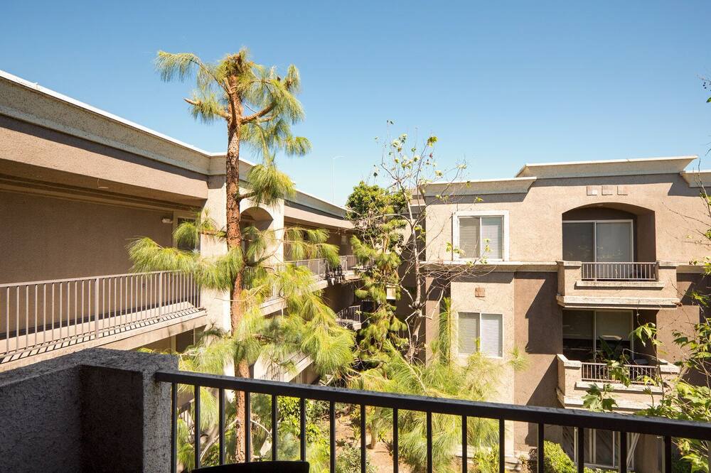 Photo of Patio Balcony in Mar Vista