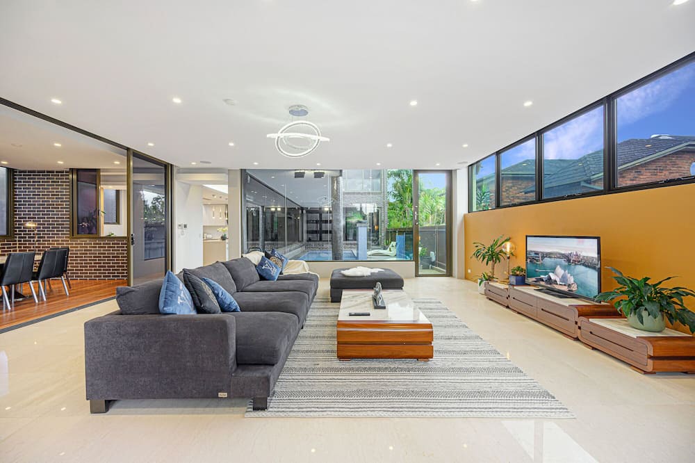 Photo of Livingroom in Ryde