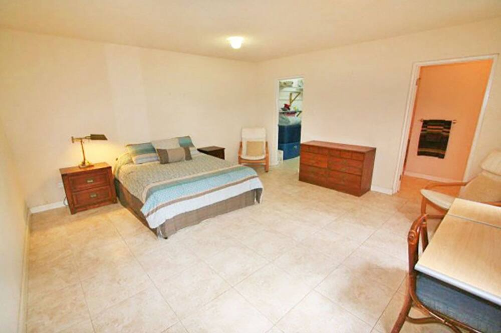Photo of Bedroom in Christie