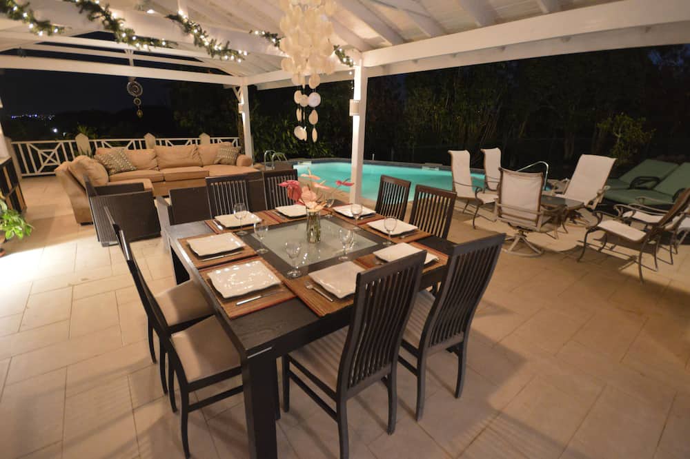 Photo of Patio Balcony in Christie
