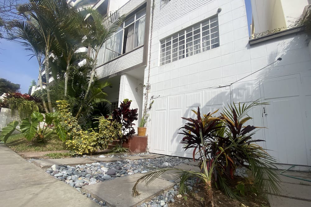Photo of Outdoor in San Isidro