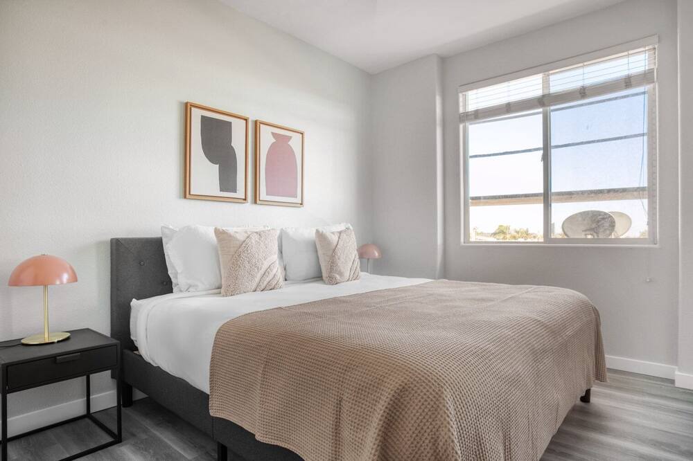 Photo of Bedroom in Mar Vista