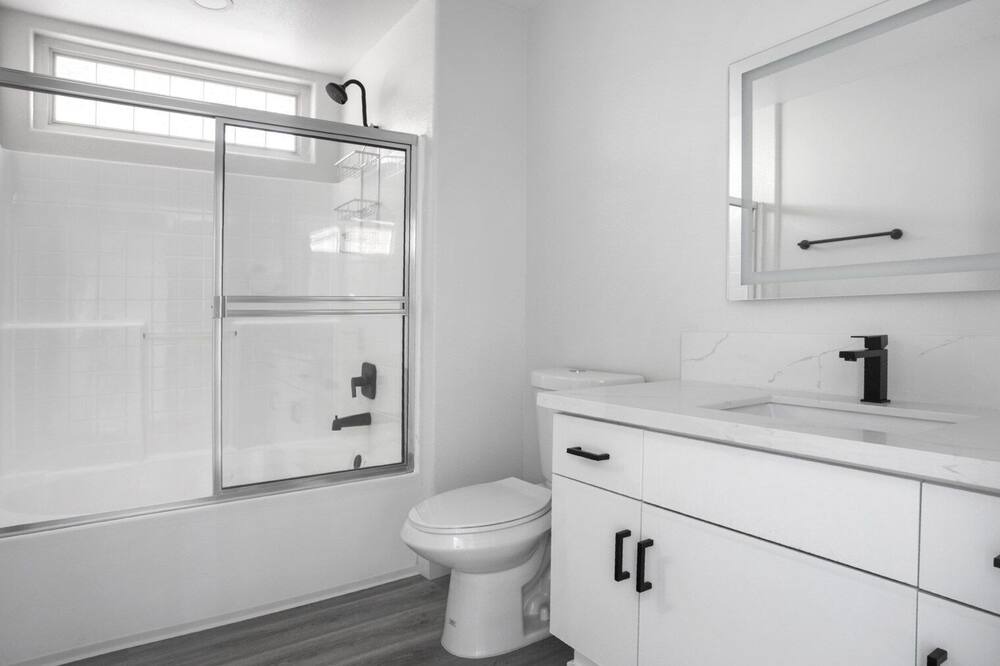 Photo of Bathroom in Mar Vista