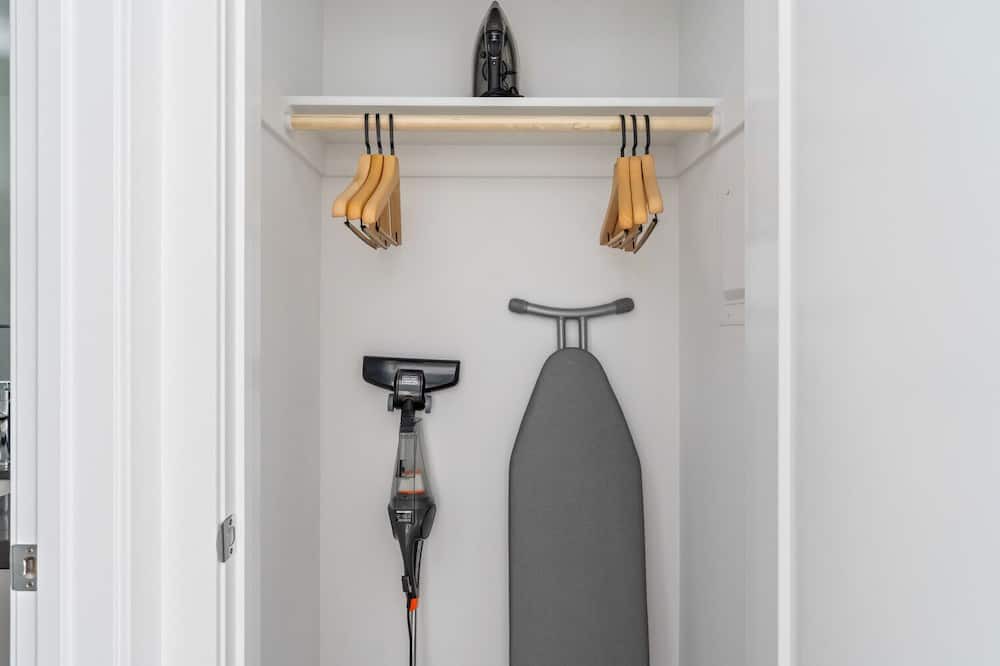 Photo of Bedroom in Sharon Heights